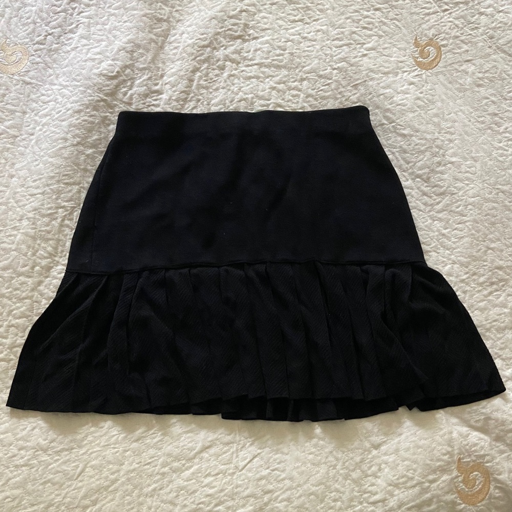 high waisted ribbed knit pleated skirt